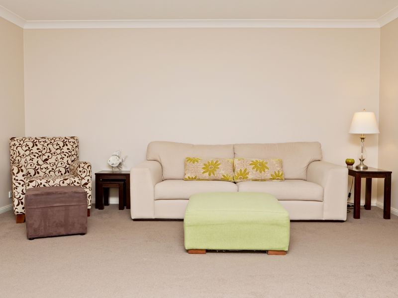 9 Hambrook Place, Young NSW 2594