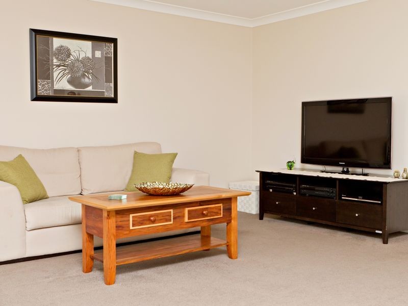 9 Hambrook Place, Young NSW 2594