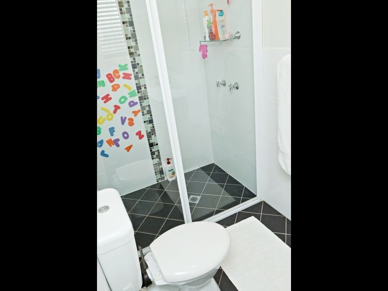 9 Hambrook Place, Young NSW 2594