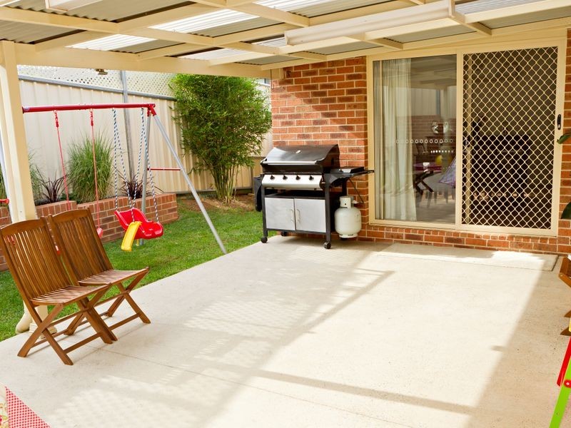 9 Hambrook Place, Young NSW 2594