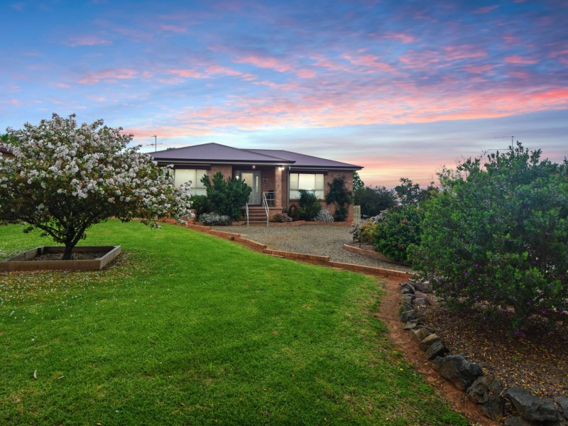7 Bundarbo Street, Harden NSW 2587