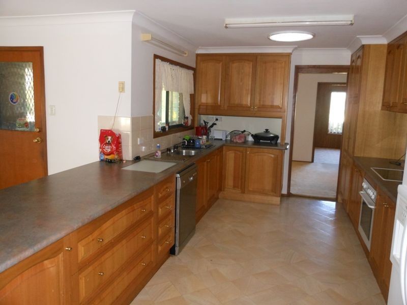 30 Tipperary Lane, Young NSW 2594