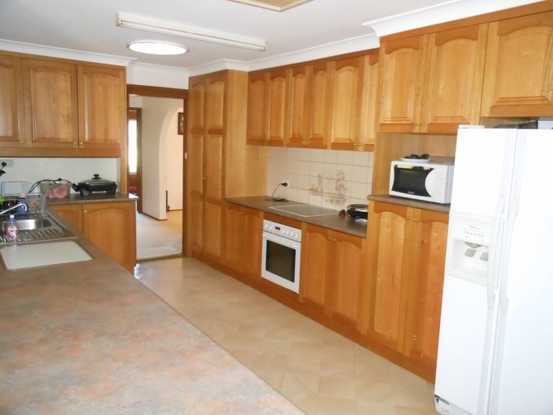 30 Tipperary Lane, Young NSW 2594