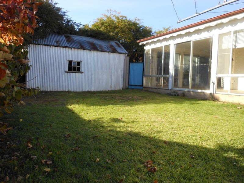 15 Spring Street, Young NSW 2594