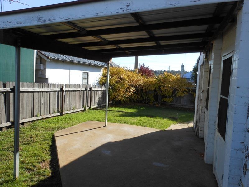 15 Spring Street, Young NSW 2594