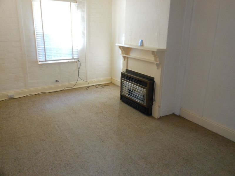 15 Spring Street, Young NSW 2594