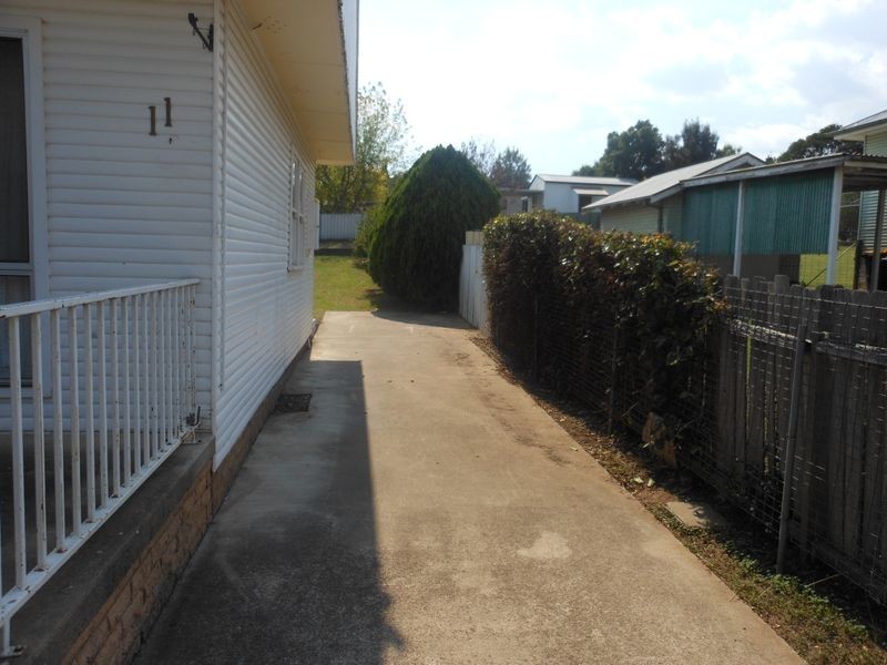 11 Boothby Street, Young NSW 2594