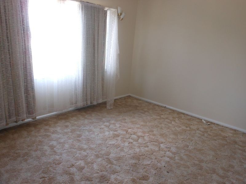 11 Boothby Street, Young NSW 2594