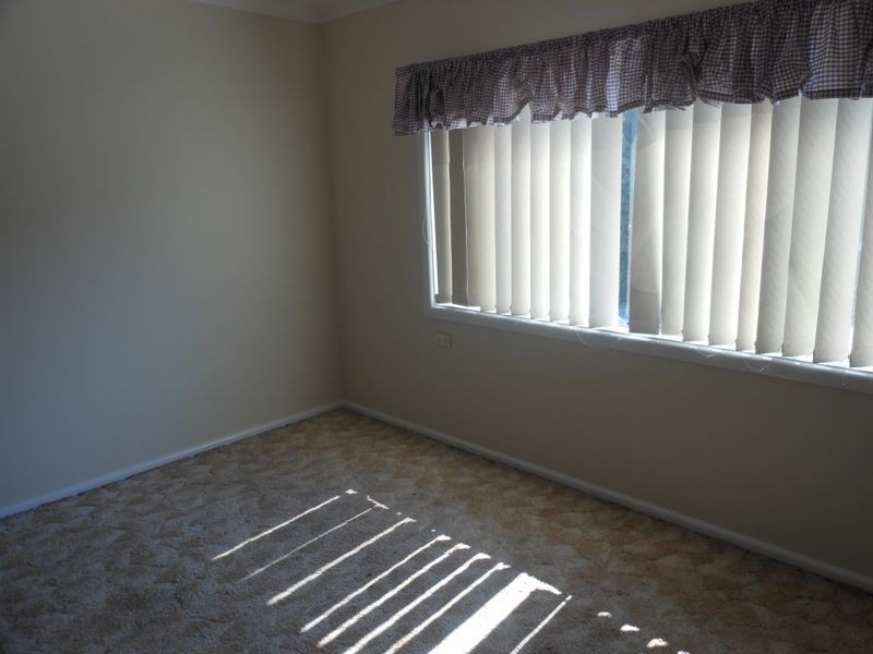 11 Boothby Street, Young NSW 2594