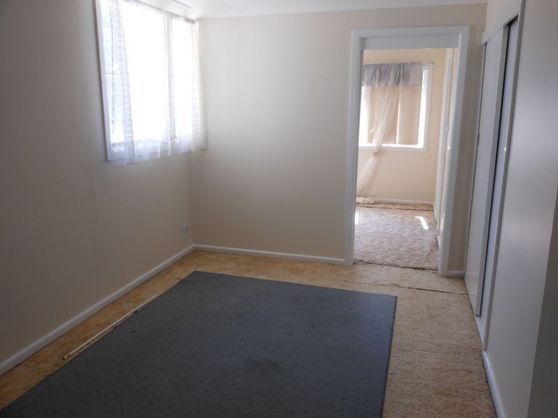 11 Boothby Street, Young NSW 2594