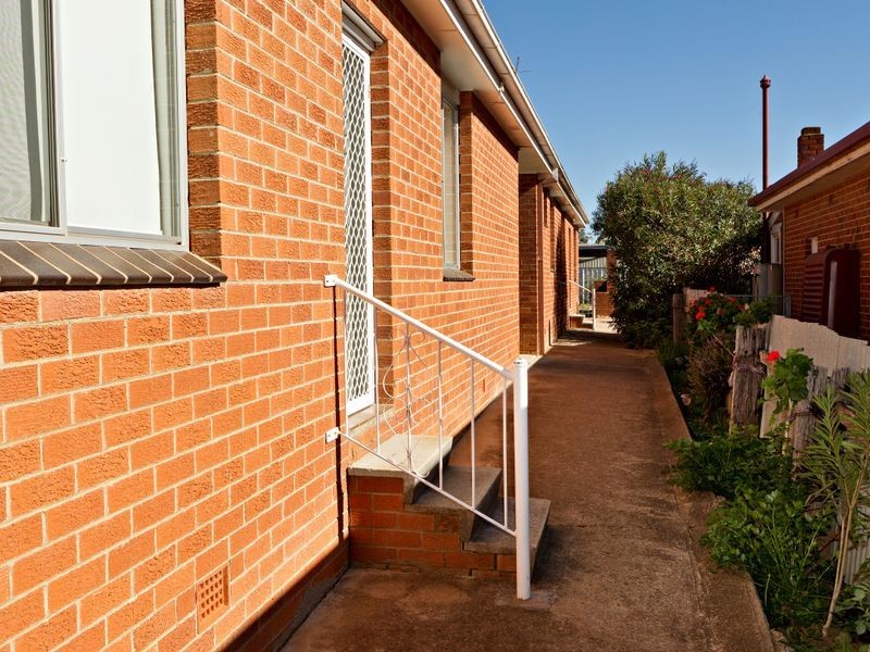 31 Wombat Street, Young NSW 2594