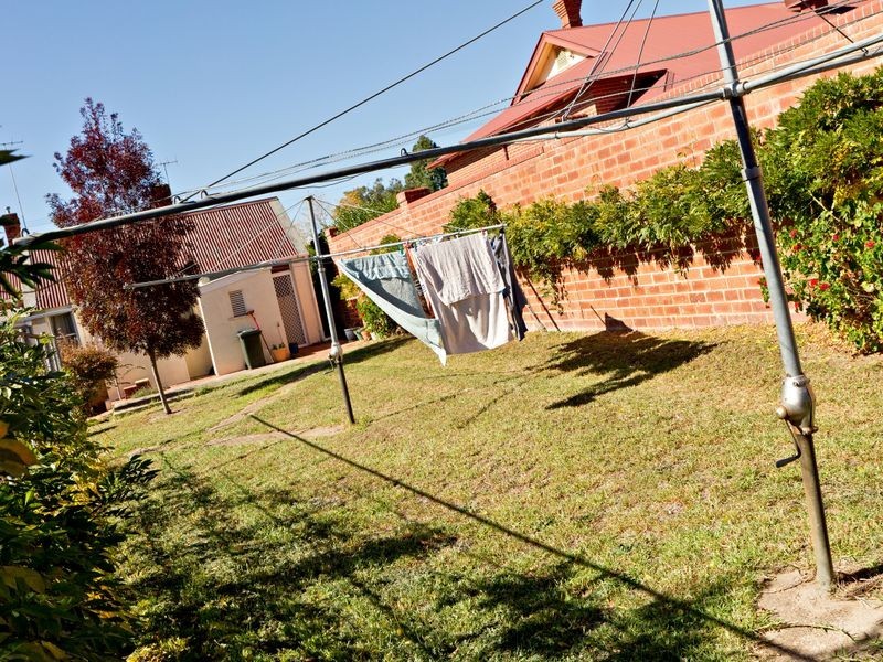 31 Wombat Street, Young NSW 2594