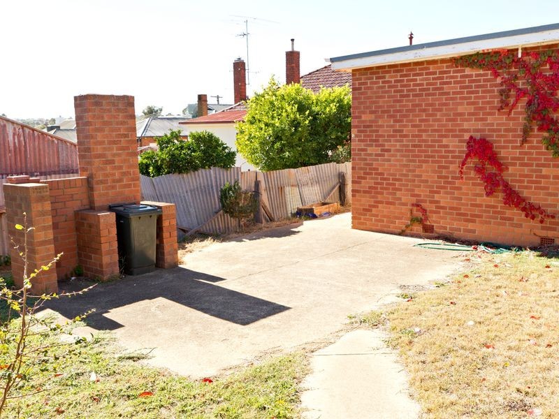 31 Wombat Street, Young NSW 2594