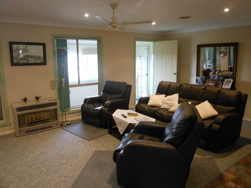 166 Chums Lane, Young NSW 2594