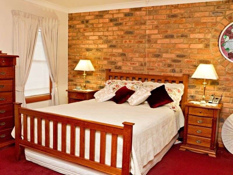 64 Fontenoy Street, Young NSW 2594