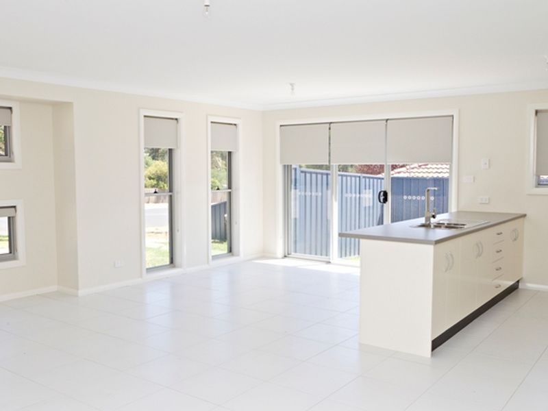 4 Yass Street, Young NSW 2594