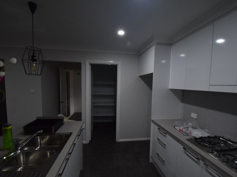 2 Francis Place, Young NSW 2594