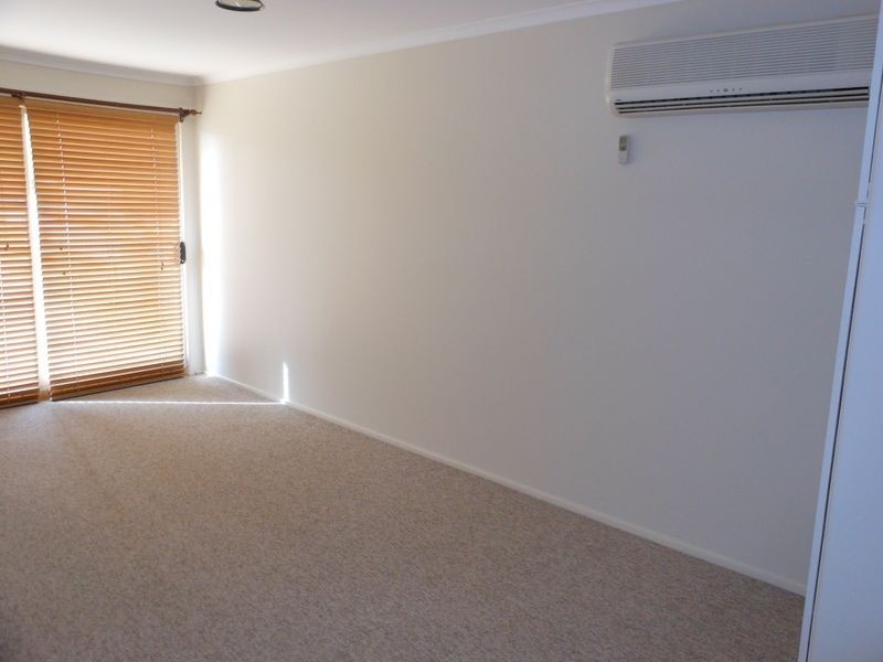 136 Edwards Street, Young NSW 2594