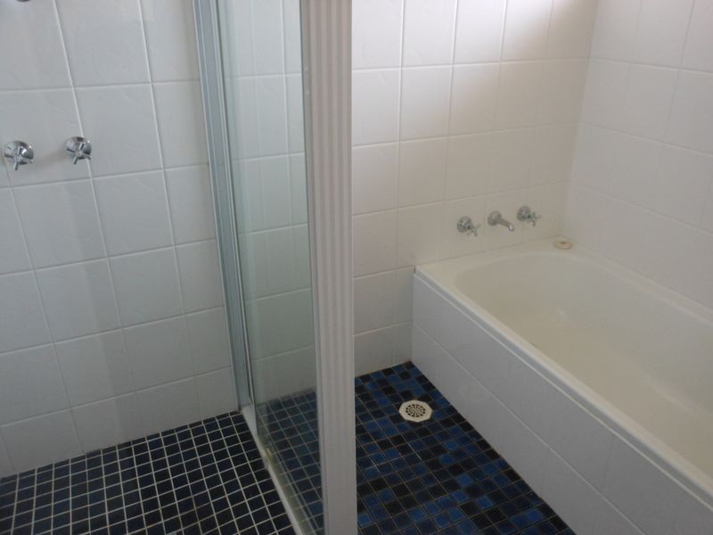 136 Edwards Street, Young NSW 2594