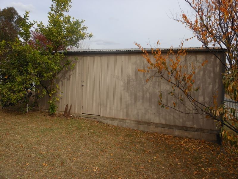 136 Edwards Street, Young NSW 2594