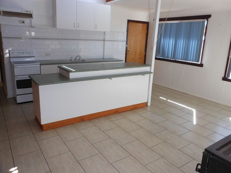 4 Tipperary Lane, Young NSW 2594