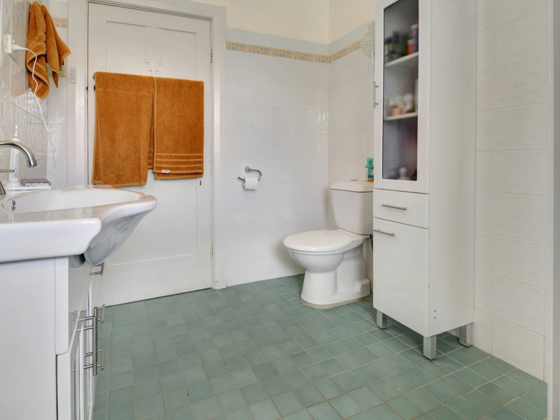 30 McLerie Street, Young NSW 2594