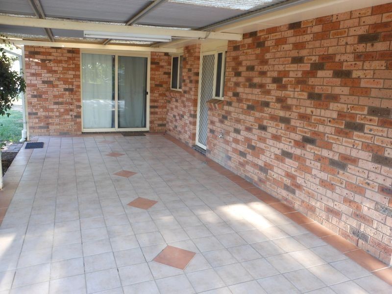 7 Jimmy Noonan Place, Young NSW 2594