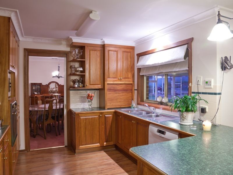 15 Petticoat Lane, Young NSW 2594