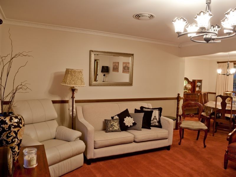 15 Petticoat Lane, Young NSW 2594
