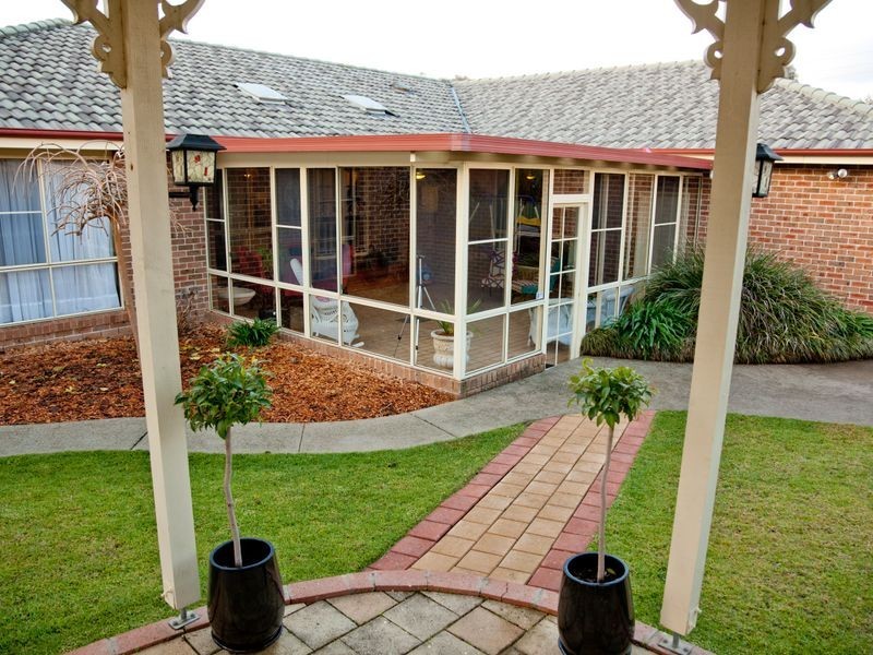 15 Petticoat Lane, Young NSW 2594