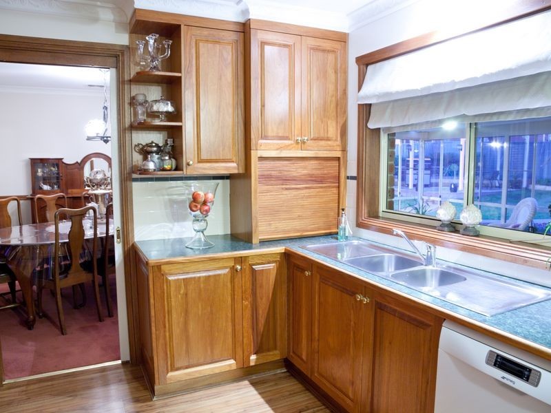 15 Petticoat Lane, Young NSW 2594