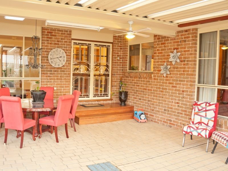 15 Petticoat Lane, Young NSW 2594