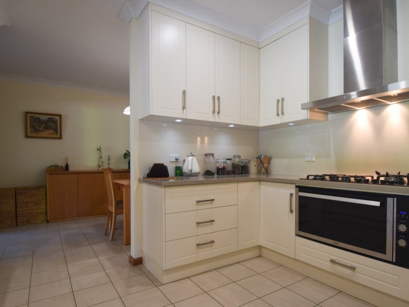 70 Pitstone Road, Young NSW 2594