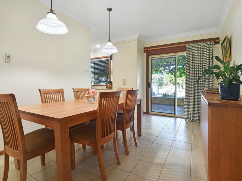 70 Pitstone Road, Young NSW 2594