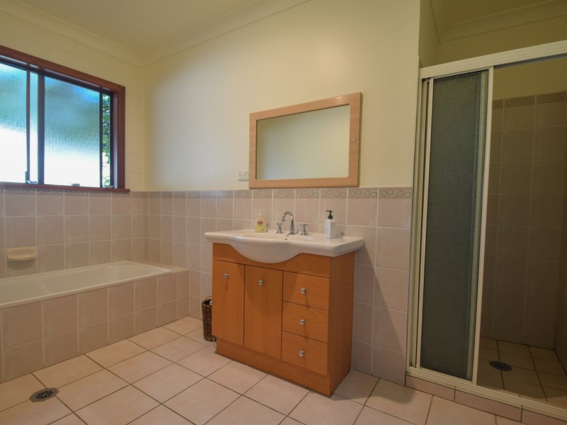 70 Pitstone Road, Young NSW 2594