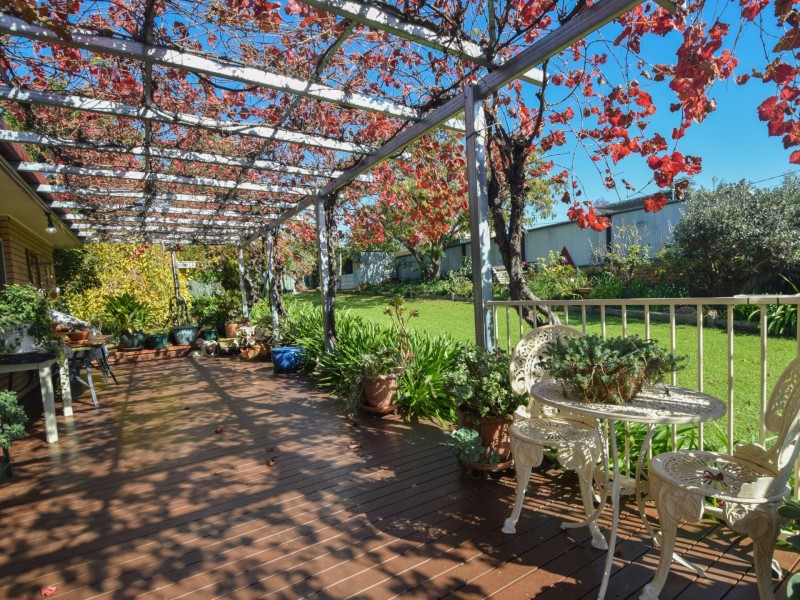 1 Crichton Crescent, Young NSW 2594