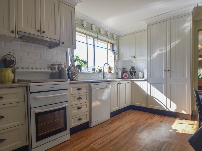 1 Crichton Crescent, Young NSW 2594