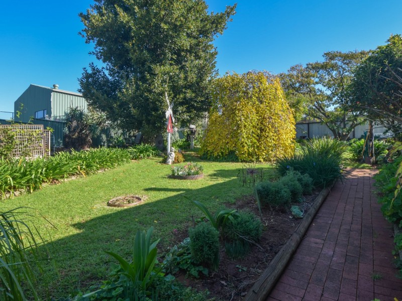 1 Crichton Crescent, Young NSW 2594