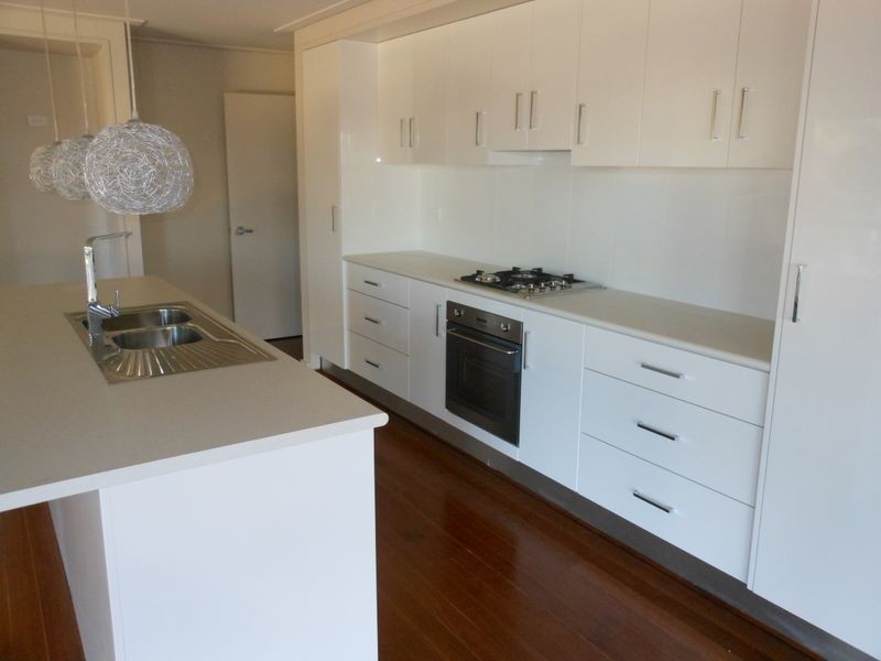 17 Henry Place, Young NSW 2594