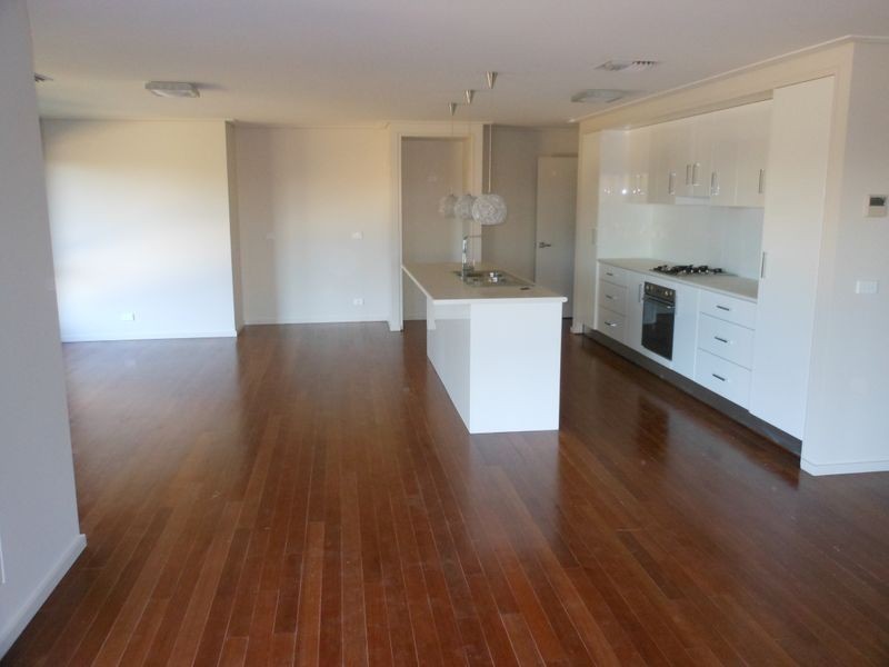 17 Henry Place, Young NSW 2594