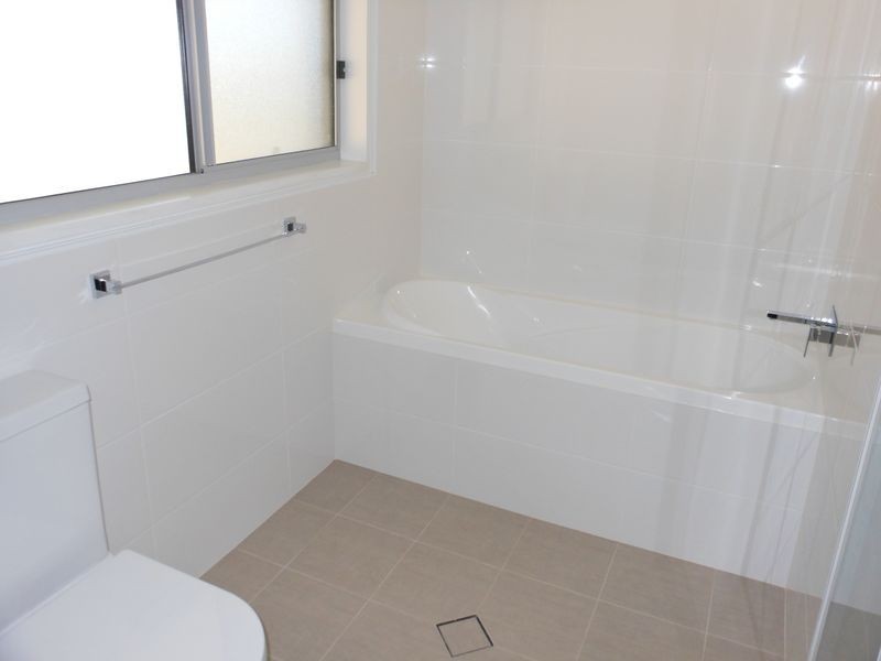 17 Henry Place, Young NSW 2594