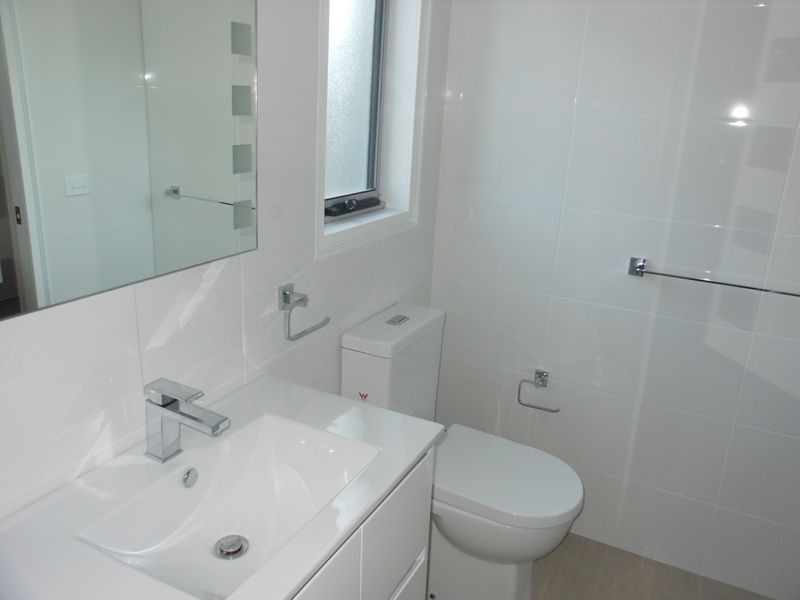 17 Henry Place, Young NSW 2594