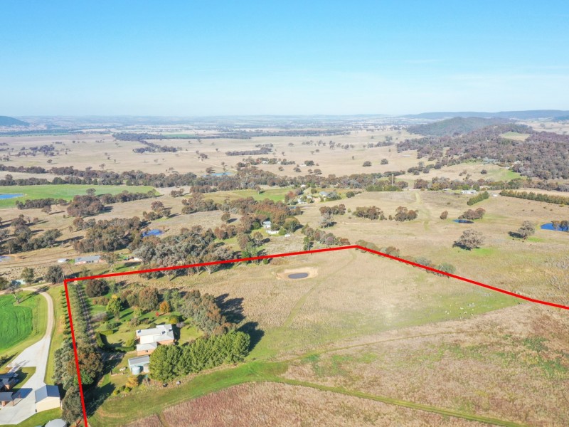 71 Kabardin Lane, Young NSW 2594