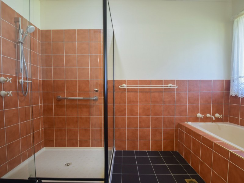 71 Kabardin Lane, Young NSW 2594