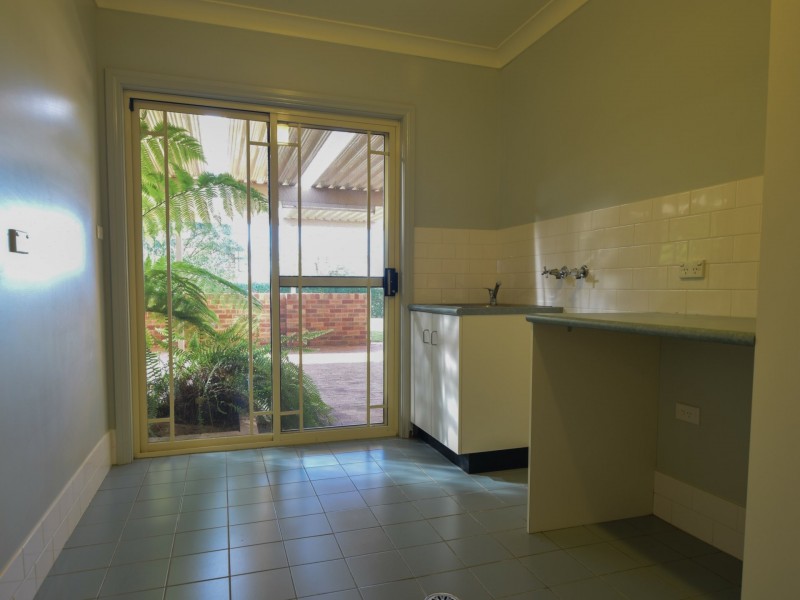71 Kabardin Lane, Young NSW 2594
