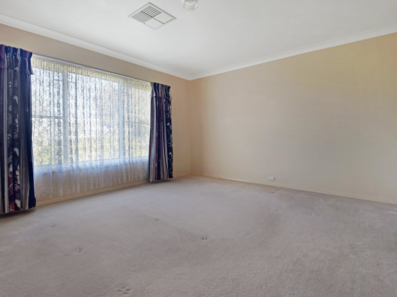 71 Kabardin Lane, Young NSW 2594