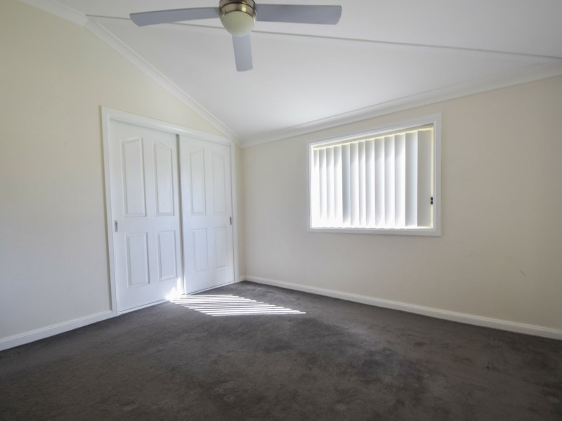 2 Main Street, Young NSW 2594