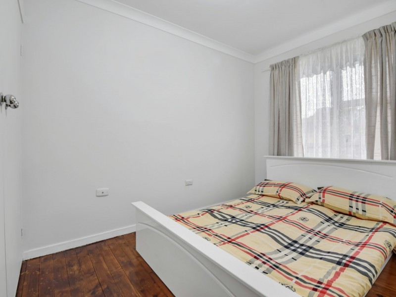 13 Chums Lane, Young NSW 2594