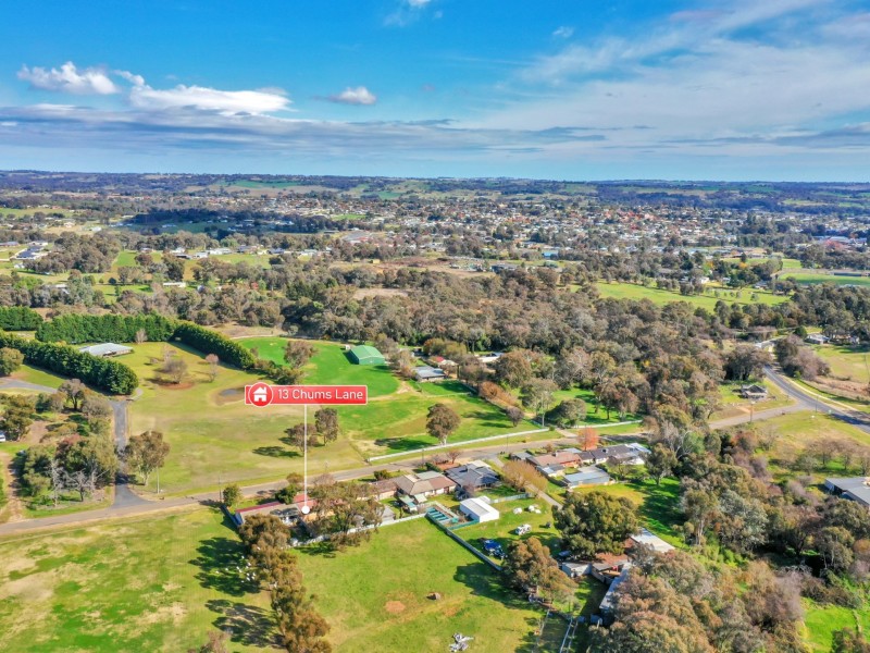 13 Chums Lane, Young NSW 2594