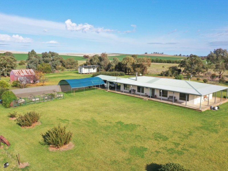 139 Monteagle Stock Route Road West, Young NSW 2594